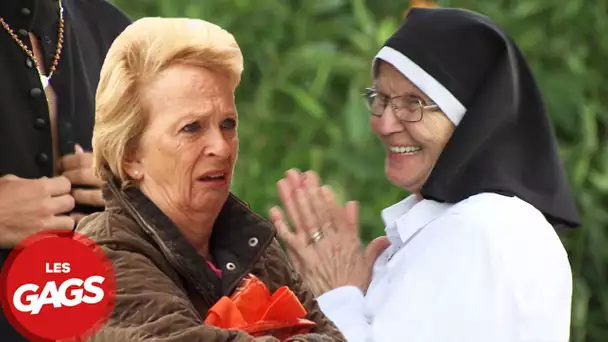 Des soeurs jumelles avec deux humeurs... | Juste Pour rire Les Gags