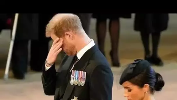Famille royale en direct: une image "déchirante" montre Harry au bord des larmes à Westminster Hall
