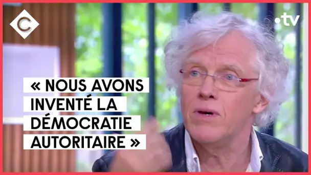 La France, une monarchie républicaine ? - C à vous - 06/05/2022