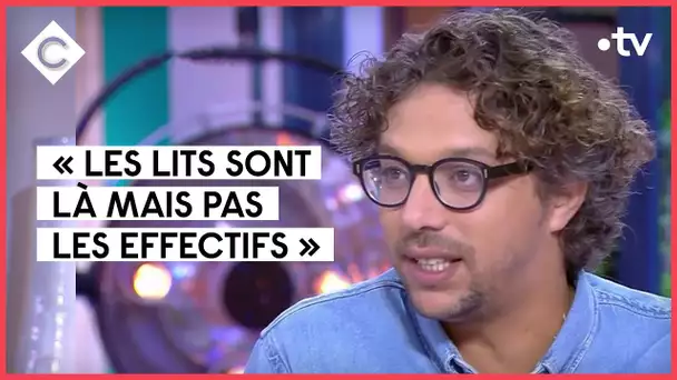 Le 5/5 : Une grève de la faim à de Rouen, la fermeture des lits d’hôpitaux - C à Vous - 27/10/2021