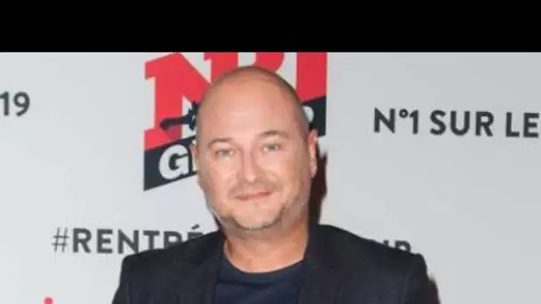 Cauet : l'animateur renouvelle son contrat chez NRJ