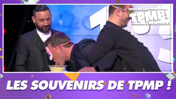 Le jeu du Dine Miam Bouffe : Chacun doit faire deviner à l'autre ce qu'il mange