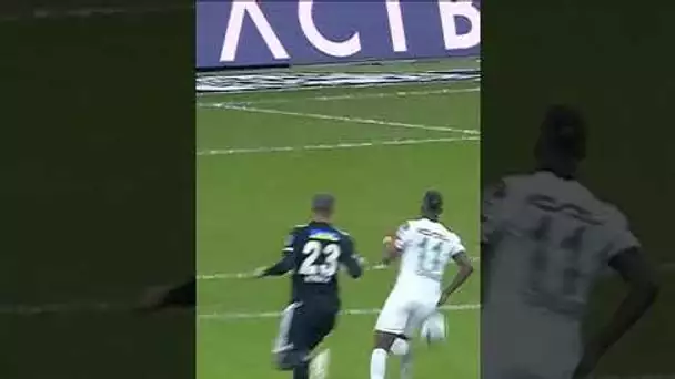 😳 Mais que s'est-il passé dans la tête du gardien de Besiktas ??