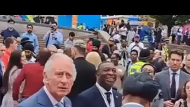 Le prince Charles répond de manière hilarante à un fan lui demandant d'aller boire une bière à Birmi