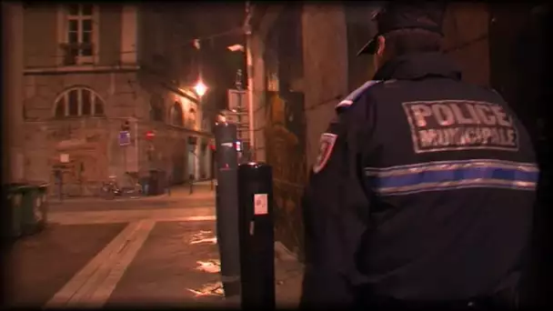 Municipales à Grenoble : faut-il développer la vidéosurveillance et armer la police municipale ?