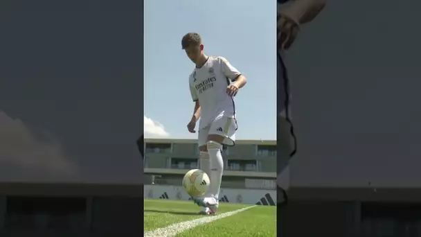 🤩 Les premiers jongles d'Arda Güler avec le Real Madrid ! #shorts