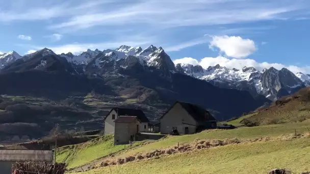 "Tous les chemins mènent à vous" à Lescun dans les Pyrénées-Atlantiques