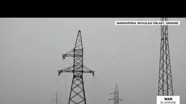 Ukraine : les électriciens travaillent d'arrache-pied pour rétablir le courant à Mykolaïv-Est