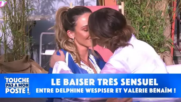 Le baiser très sensuel entre Delphine Wespiser et Valérie Bénaïm !