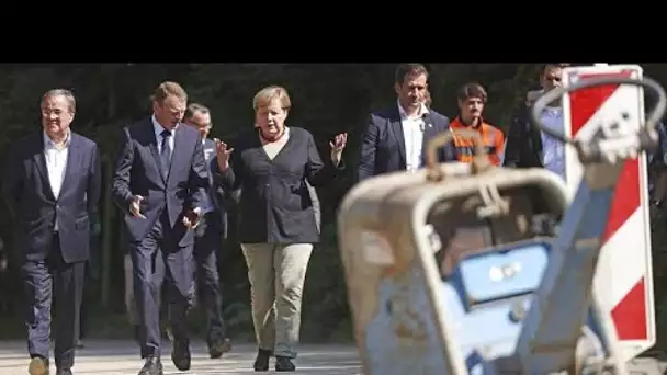 Face aux sinistrés des inondations, Merkel soutient Laschet