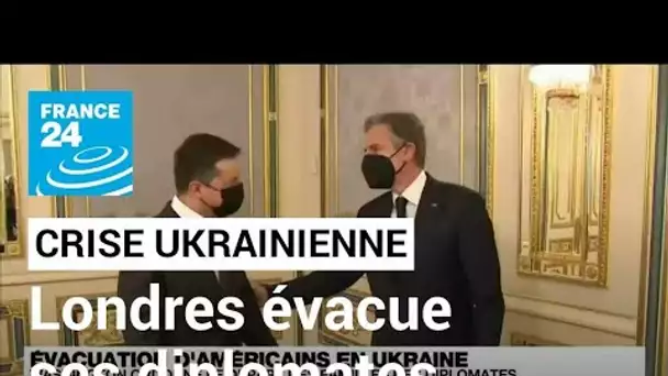 Après Washington, Londres ordonne l'évacuation des familles et diplomates d'Ukraine • FRANCE 24
