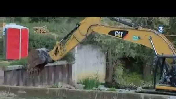 Destruction d&#039;un barrage à Châlette-sur-Loing