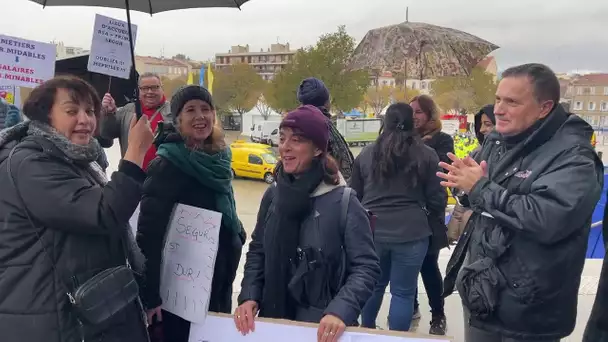 Marseille, manifestation des travailleurs sociaux devant le conseil départemental