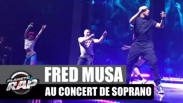 Quand Fred monte sur scène au concert de Soprano !