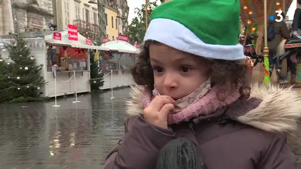 "Le père Noël, il va être obligé de mettre le masque", le réveillon de Noël vu par les enfants