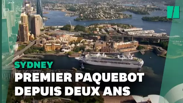 Un paquebot de croisière dans le port de Sydney après plus de deux ans