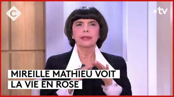 Mireille Mathieu voit la vie en rose - C à Vous - 15/12/2023