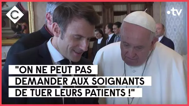 Le pape s’élève contre l’euthanasie devant des élus français - La Story - C à Vous - 24/10/2022