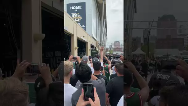 The 2021 Milwaukee Bucks Championship Parade is underway! 🚌🎉 | #Shorts