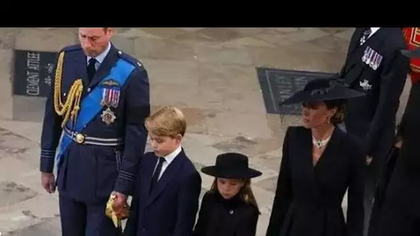 Kate et William ont "protégé" George et Charlotte lors d'une apparence funéraire "mesurée"