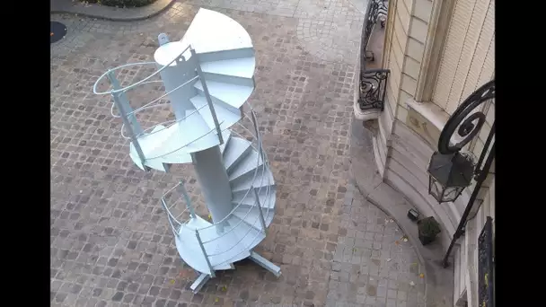 L’escalier de la Tour Eiffel mis aux enchères