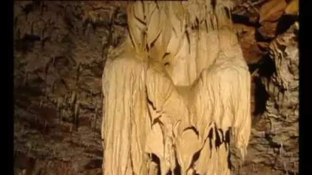 Petites histoire naturelles - L&#039;eau des cavernes