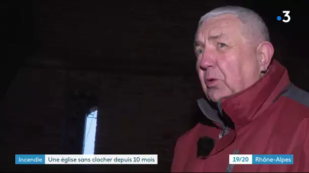 Après l'incendie de l'église de Saint-Trivier-de-Courtes (Ain)