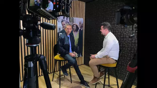 Entretien avec GAD ELMALEH pour son film "Reste un peu"