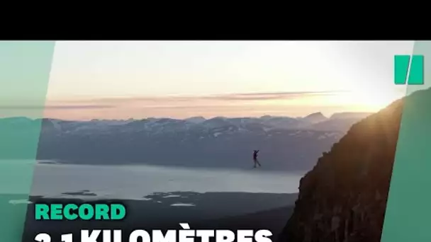 En Suède, ces funambules battent un record du monde à 600 m au-dessus du vide.
