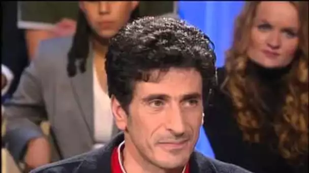 Richard Sovied à propos de l'absence de liberté des télévisions associatives - Archive INA