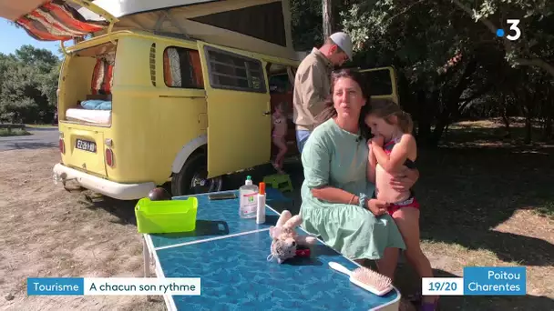 Saint-Palais-sur-Mer :  les camping caristes profitent des derniers jours de vacances jusqu'au bout.