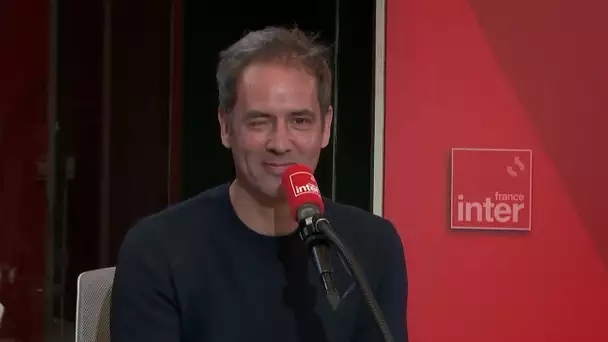 Dans le TGV bondé - Tanguy Pastureau maltraite l'info