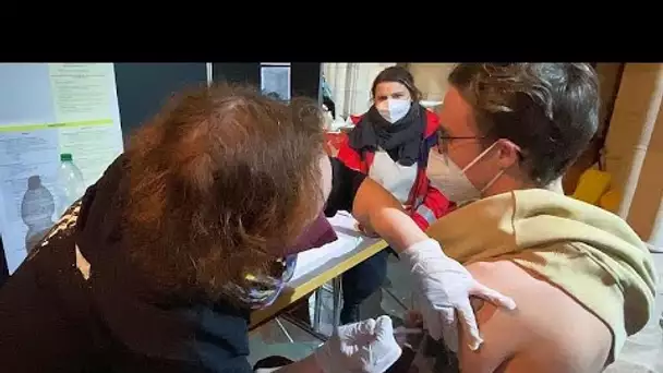 Comment la vaccination obligatoire contre le Covid-19 échauffe les esprits en Autriche