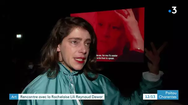Portrait de Lili Reynaud Dewar, plasticienne et vidéaste