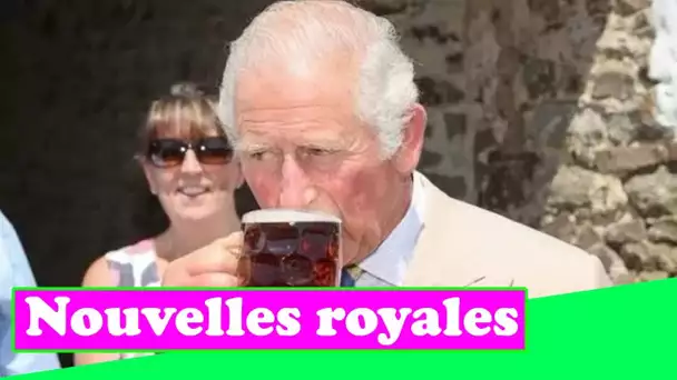 Bravo, bon monsieur ! Le prince Charles sirote une pinte lors d'une visite royale dans un «endroit c