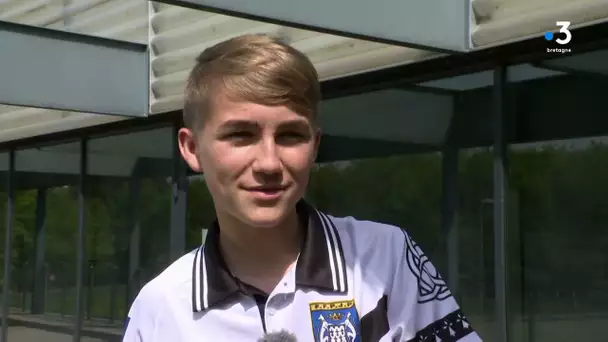 Axel jeune champion breton de pétanque