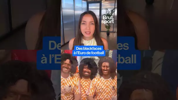 Ces supporters ont rendu hommage à l’ancien joueur Ruud Guilt en se peignant le visage en noir