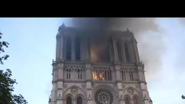 La périlleuse mission pour éteindre Notre Dame