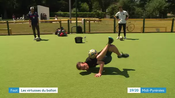 Le champion du monde de football free style en démonstration dans le Tarn