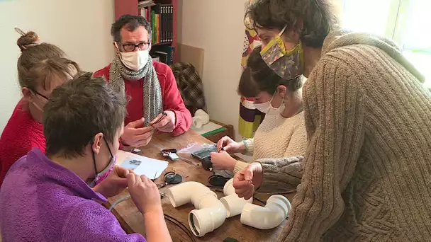 A Foix, des citoyens installent des capteurs pour mesurer la pollution de l'air