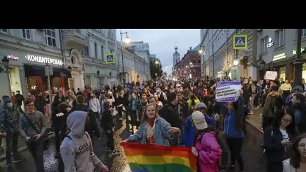 Russie : la Cour suprême bannit le "mouvement LGBT" pour extrémisme