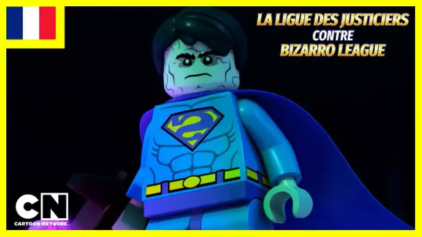 Lego DC Comics Super Heroes 🇫🇷 | La Ligue des Justiciers contre Bizarro League [Extrait 2/4]