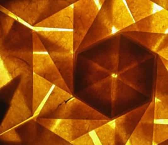 La NASA en appelle aux fans d'origami pour imaginer un bouclier anti-radiations