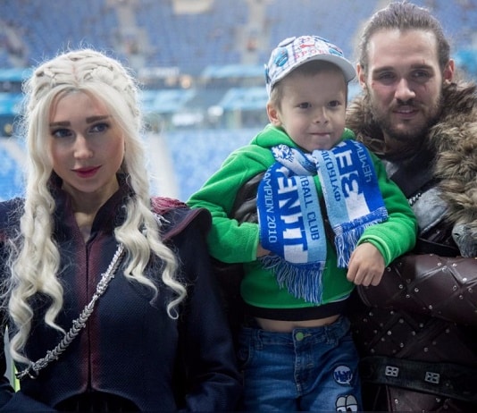 Les supporters du FC Zénith en mode Game of Thrones
